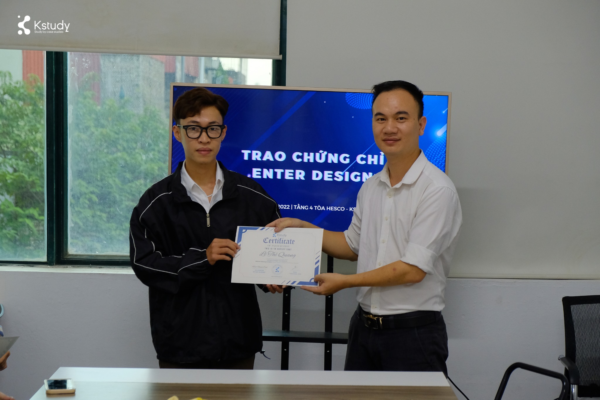 trao chứng chỉ 2022